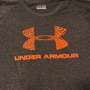 Men’s XL EUC under armour short sleeve Tee 5/$25